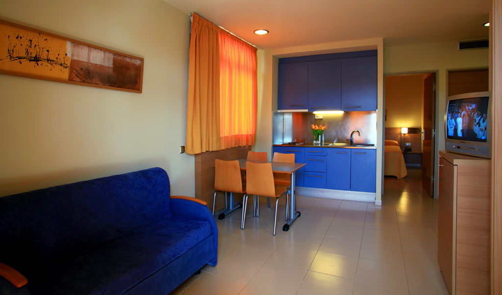 Aqua Hotel Nostre Mar Apartments Pineda de Mar Oda fotoğraf